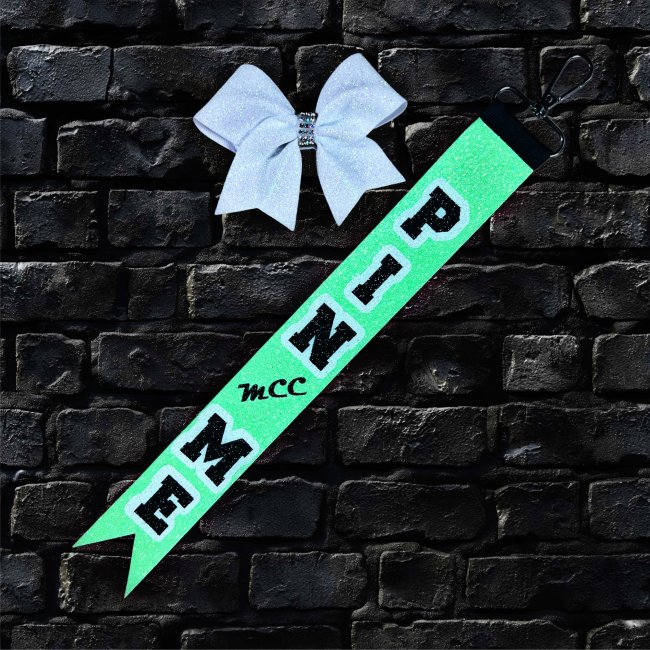 Pin Me "Glitter" - Design "MCC" Schleife weiß